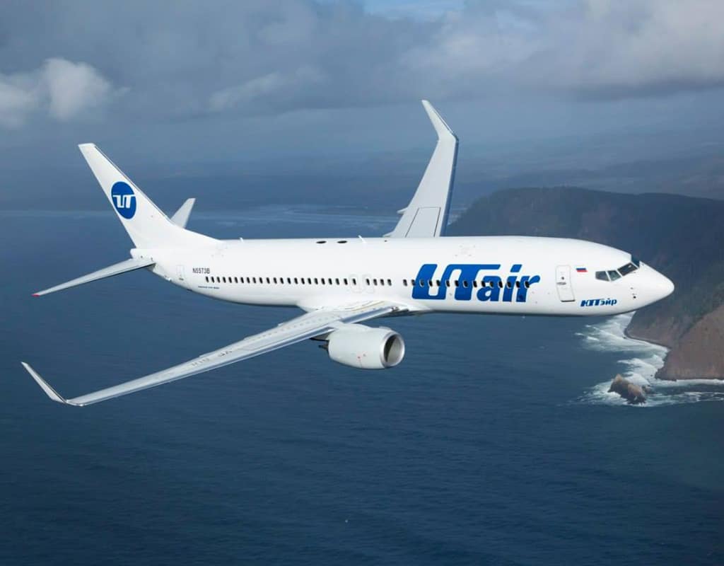 Utair дети. UTAIR самолеты. Самолет ЮТЭЙР. ЮТЭЙР АИРЛАЙН. Самолеты авиакомпании ЮТЭЙР.